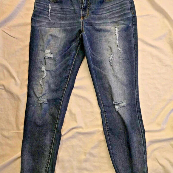 Jennifer Lopez Jeans Women 10 Blue Denim Straight Crop Stretch Distress 98-3‎ - Picture 1 of 7